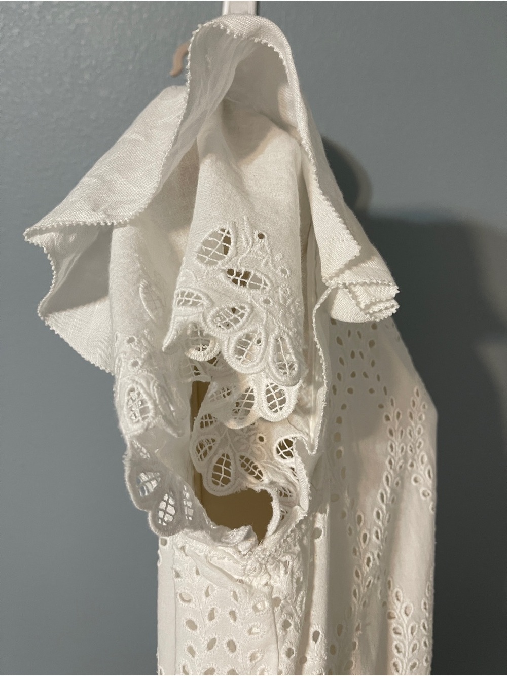 J.McLaughlin Elana White Eyelet Cotton Maxi Dress Flutter Sleeve Medium NWT - Picture 4 of 10